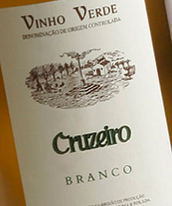 Cruzeiro Vinho Verde wine